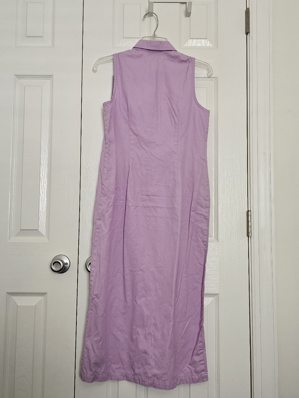 Sleeveless Button-Front Dress - Picture 4 of 7